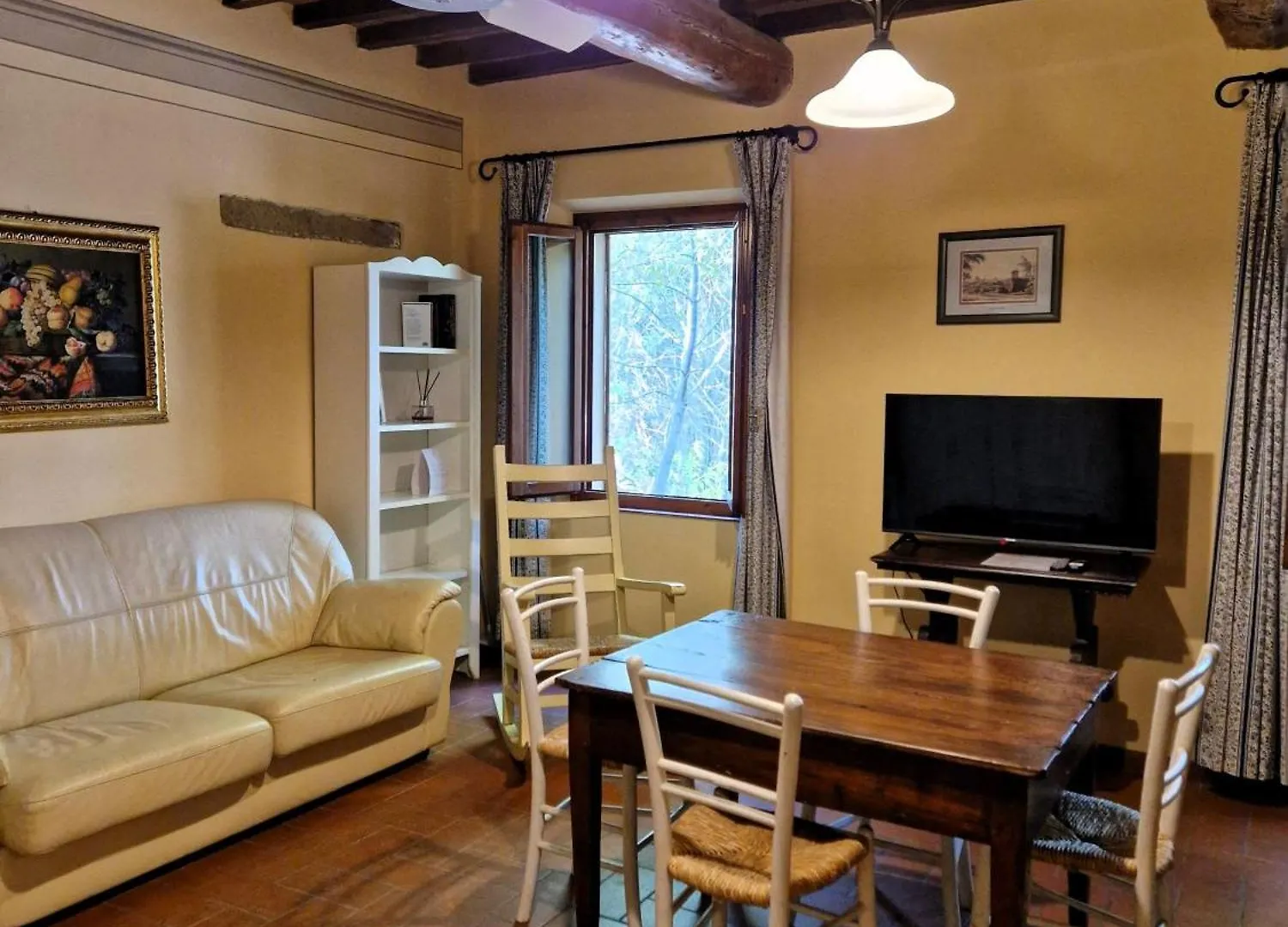 Borgo Dolciano Βίλα Κιούζι Κατάλυμα σε φάρμα