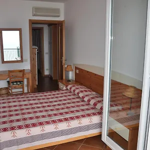 Apartment Residenza Turistico Alberghiera Le Poste Del Pianone
